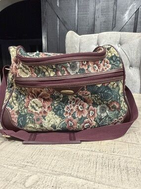 Jaguar Floral Tapestry Travel Bag